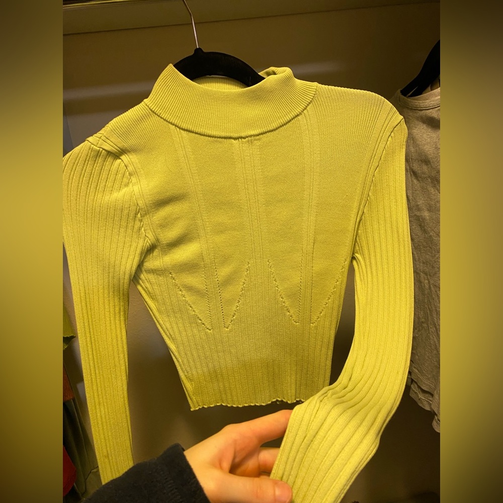 Light green turtle neck long sleeve